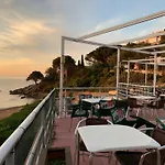 ⭑ Terrace + Sea Views + Private Beach. What Else? ⭑ Tossa de Mar