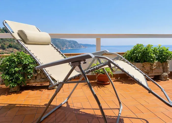 ⭑ Terrace + Sea Views + Private Beach. What Else? ⭑ Tossa de Mar