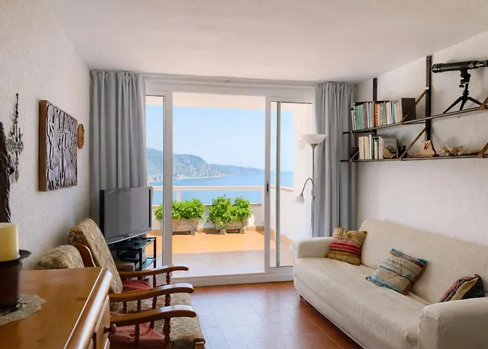 ⭑ Terrace + Sea Views + Private Beach. What Else? ⭑ *