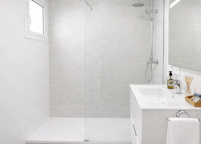 ⭑ Terrace + Sea Views + Private Beach. What Else? ⭑ Appartamento