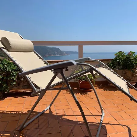 ⭑ Terrace + Sea Views + Private Beach. What Else? ⭑ Apartment Tossa de Mar