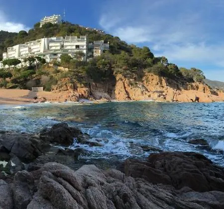⭑ Terrace + Sea Views + Private Beach. What Else? ⭑ Tossa de Mar
