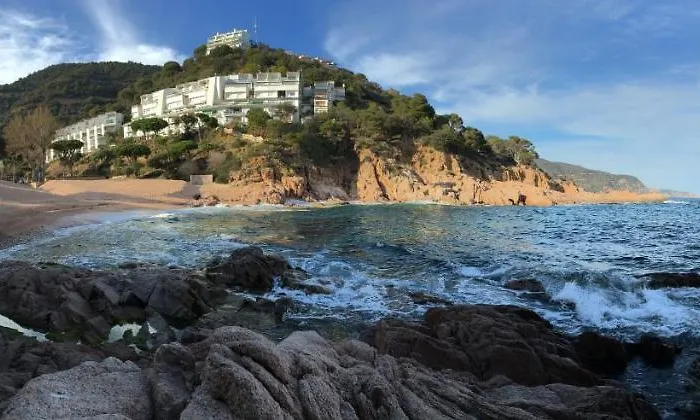 ⭑ Terrace + Sea Views + Private Beach. What Else? ⭑ Tossa de Mar